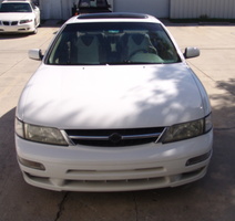 1997-Nissan-Maxima---White-Pearl