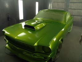 Candy-paint-job-on-a-1965-Ford-Mustang