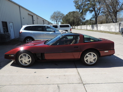 1989-corvette-red-27