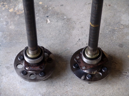 02 axle bearings