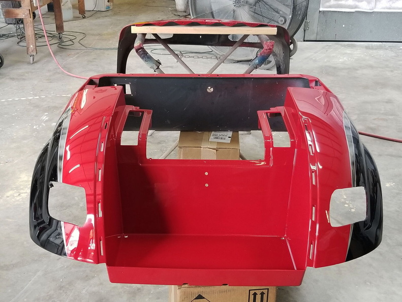 04_golfcart two-tone red black silver shaded graphics.jpg