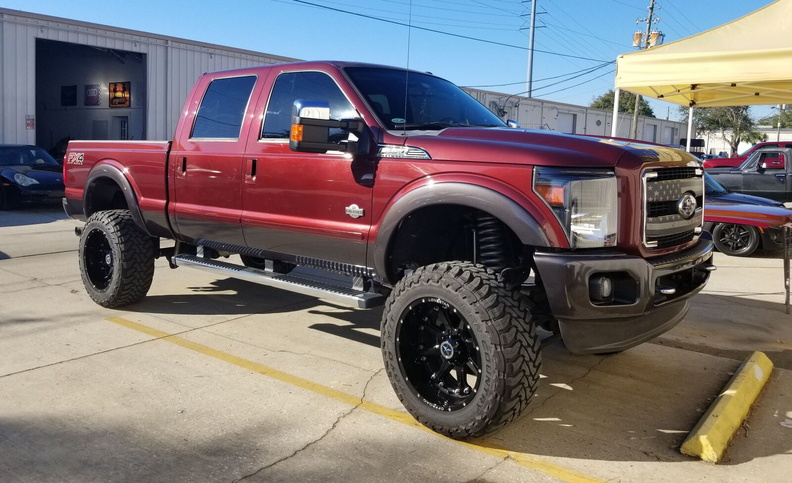 19_Ford_F250_after_painting_trim_and_flares.jpg