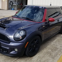Mini Cooper - Union Jack graphics on Roof and Red Accents
