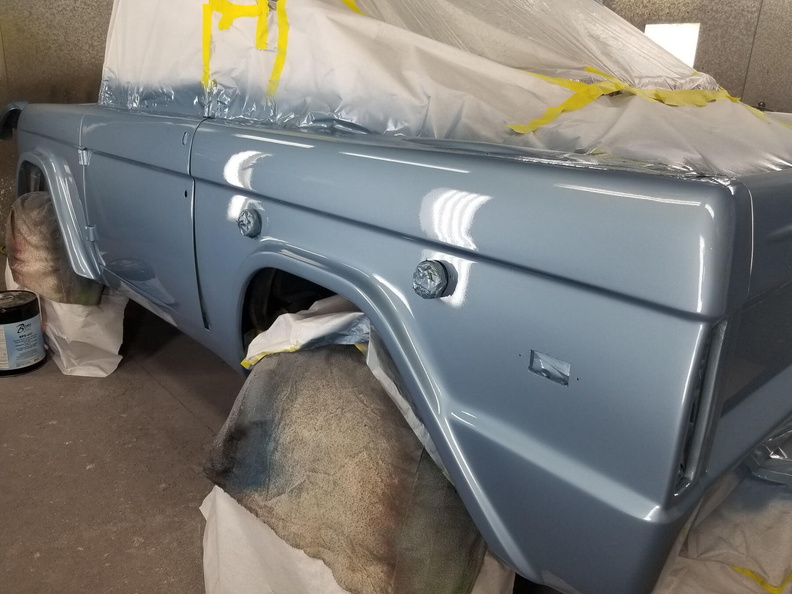 1974_Ford_Bronco_after_clearcoating