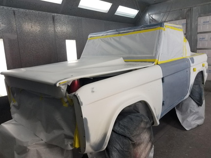 1974_Ford_Bronco_ready_for_painting