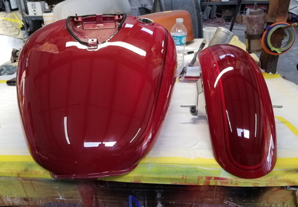 Yamaha V-Star - tank painted red to match fender