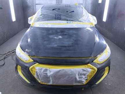 2018 Hyundai Elantra masked up for custom fade paint