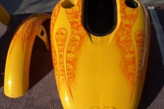 yellow-crystals-detailed-airbrushed-skulls-02